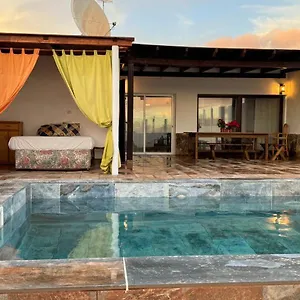 https://villa-with-private-pool-fuerteventura-gran-tarajal.in-canary-islands.com