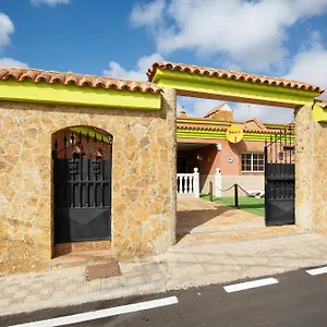 https://casa-doa-margarita.in-canary-islands.com